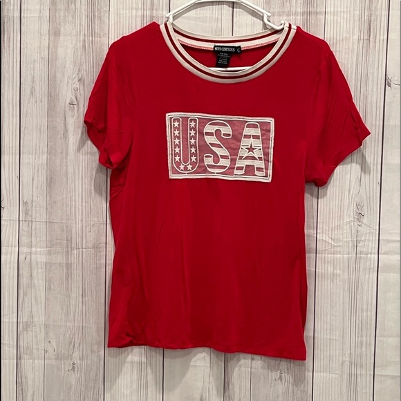 MISS CHIEVOUS short sleeve USA embroidered red -white t-shirt /size L - Picture 2 of 5